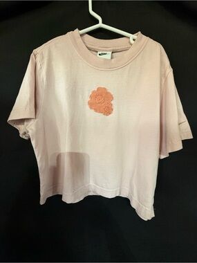 Nike Light Pink Cropped Tee with Orange Flower Patch